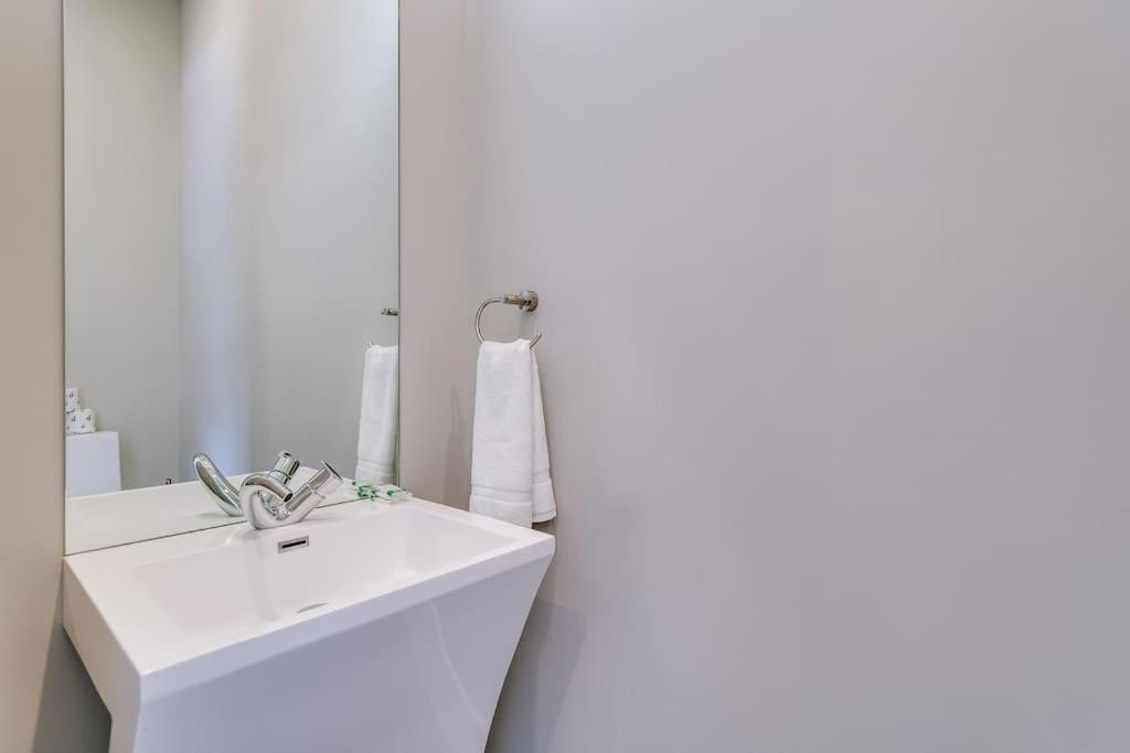 Stunning Duplex Condo #1 - Downtown River North Σικάγο Εξωτερικό φωτογραφία